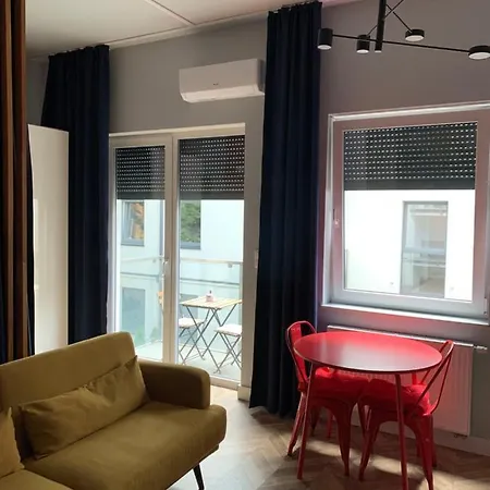 Garbary Z Klimatyzacja - Air-conditioning * بوزنان